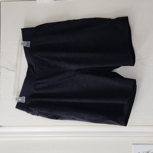 Lululemon T.H.E. Short Liner 9".  Size Large.